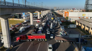 La CDMX amanece entre retenes y asfalto bloqueado: transportistas y campesinos cercan el centro capitalino