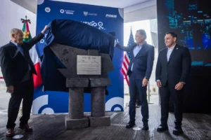 El eco de la primera piedra y los oficios perdidos
